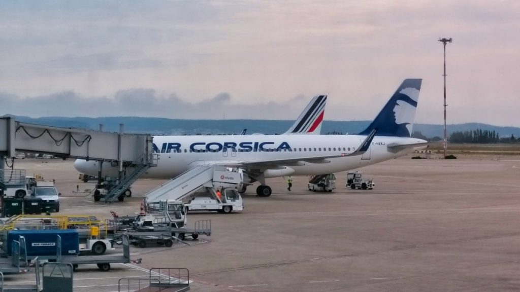 A320neo immatriculé F-HXKJ d'Air Corsica à Marseille