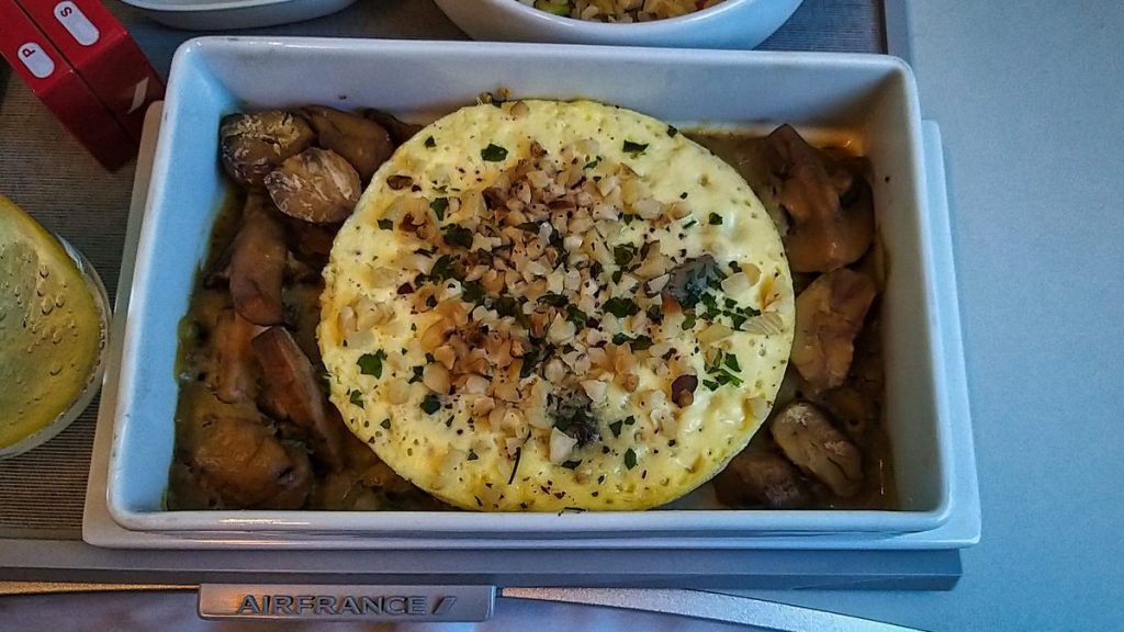 Plat chaud : omelette aux champignons