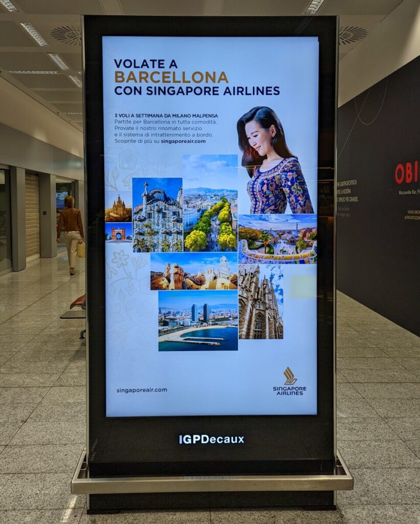 Publicité pour la liaison Milan - Barcelone