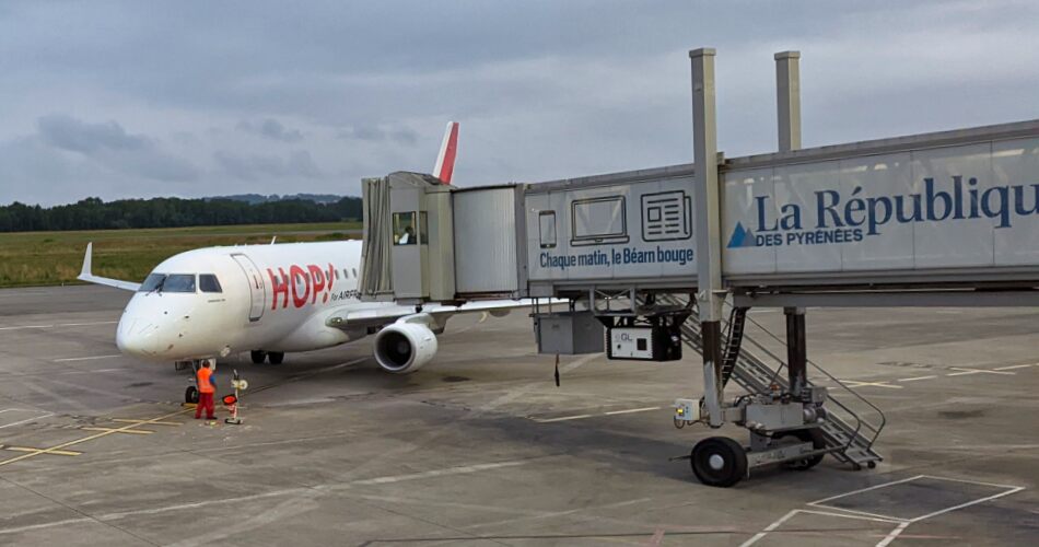 Arrivée à l'aéroport de Pau