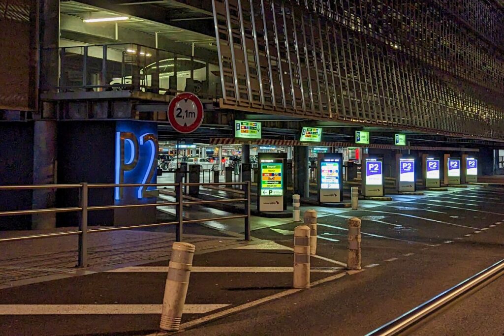 Parking P2 de l'aéroport de Toulouse-Blagnac