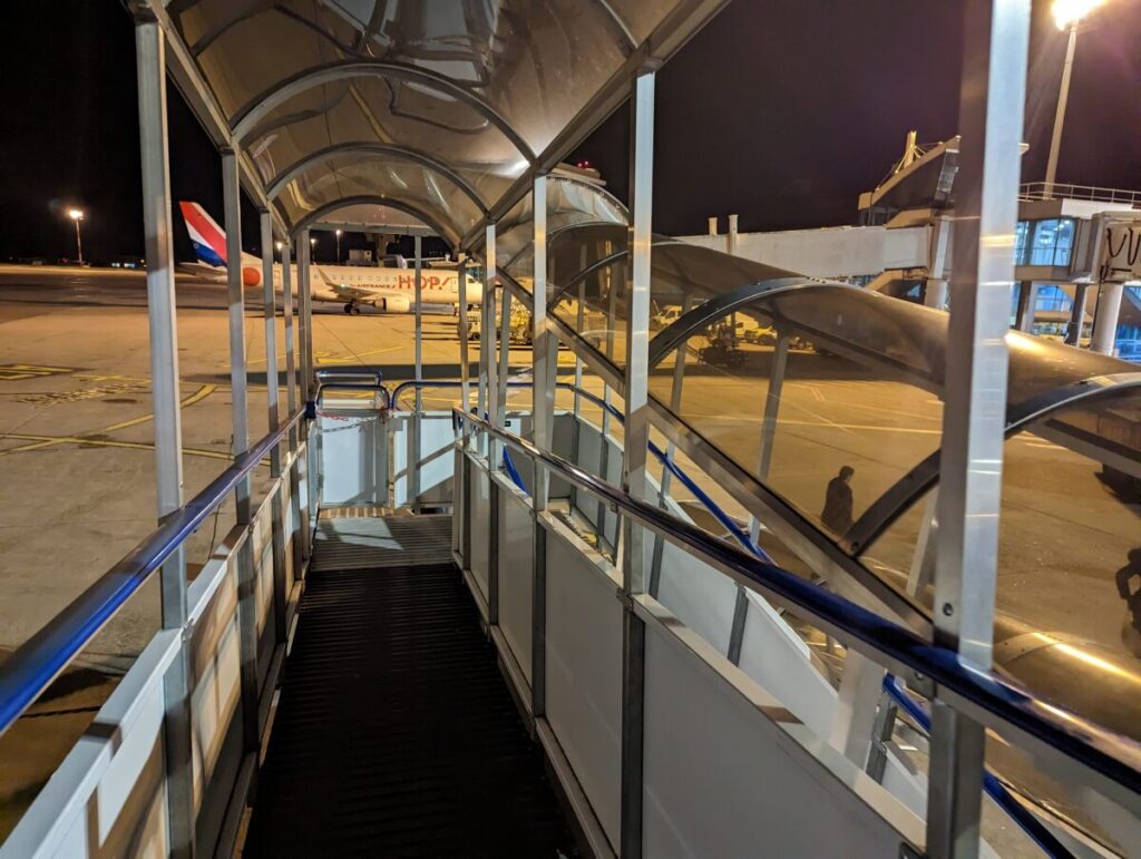 Débarquement par la passerelle