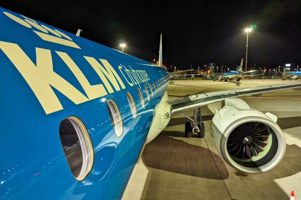 Embraer E-195-E2, immatriculé PH-NXD, de KLM Cityhopper