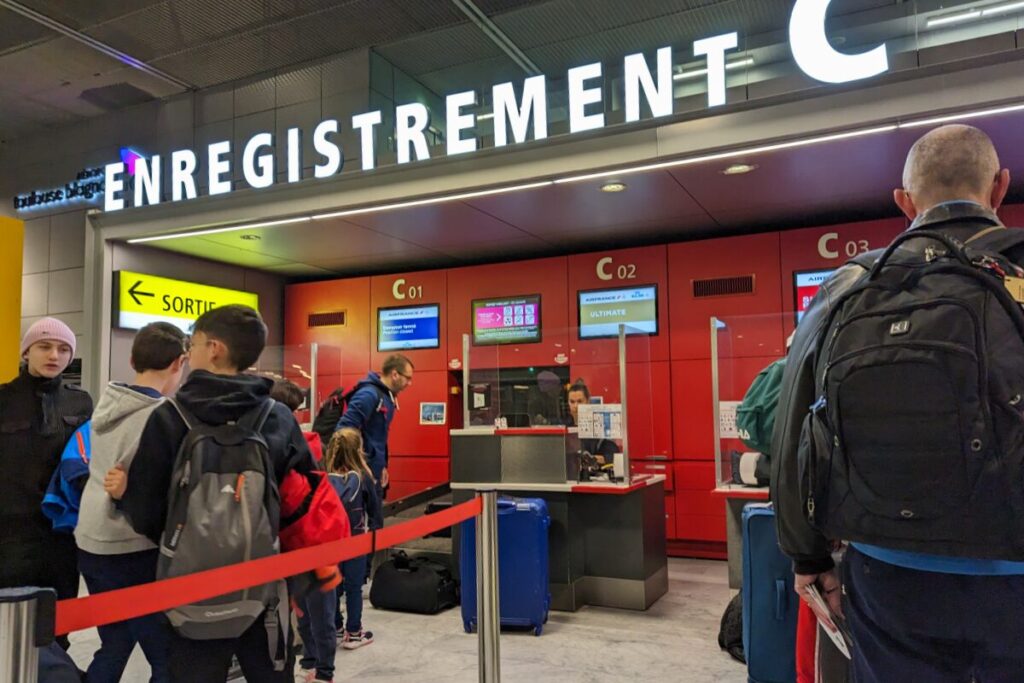 Enregistrement au hall C de l'aéroport Toulouse-Blagnac